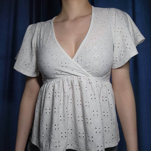 Gaze Apparel white eyelet babydoll top  ✦ white puffy-sleeved wrap top ✦ - Picture 2 of 12
